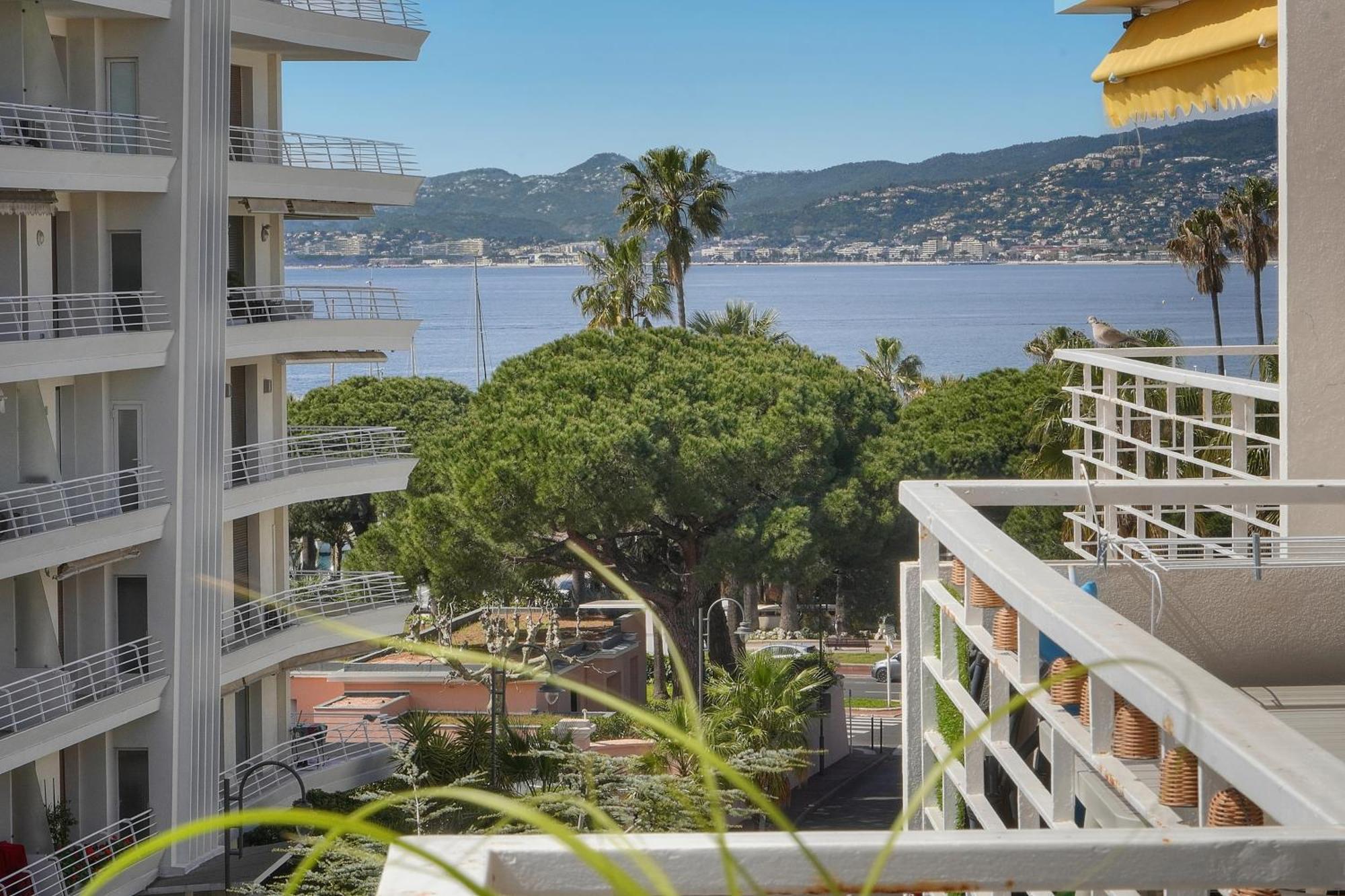 Frgk "Etoile Du Sud Terrasse Vue Mer Palm Beach" Cannes Bagian luar foto